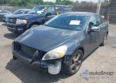 2013 Volvo S60 T5 from USA, damaged, VIN YV1612FS0D2210873